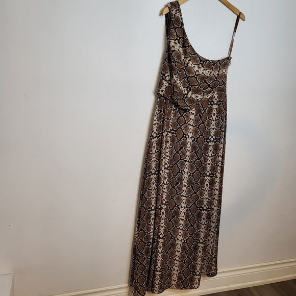 BCBGMAXAZRIA One Shoulder Animal Print Dress Size L - Picture 4 of 12